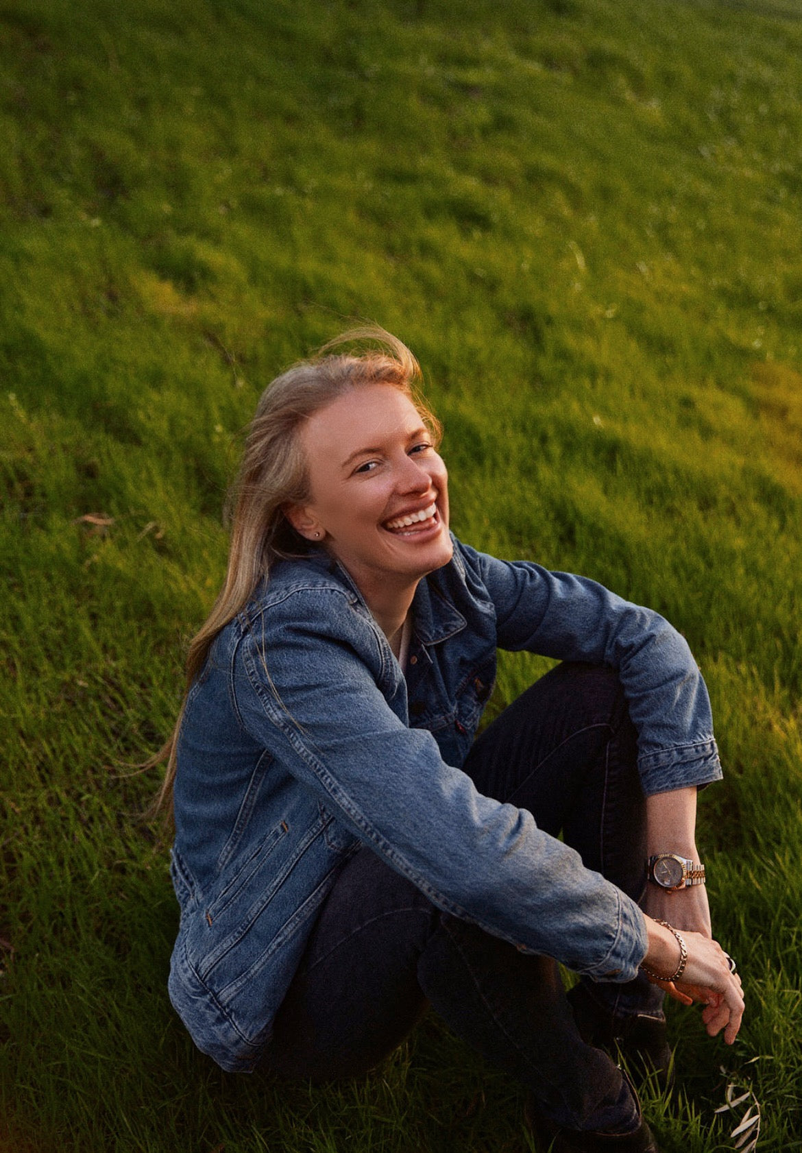 Bridget Hilton | Mental Health, Workplace Belonging, Motivational, Goal Setting, Retention, Burnout Keynote Speaker | Experiential Billionaire Author
